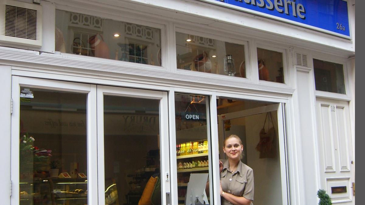 Prăjituri cu suflet romănesc, la Londra