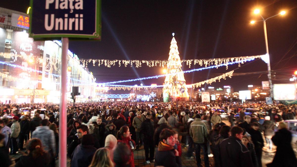 Isteria din jurul bradului 