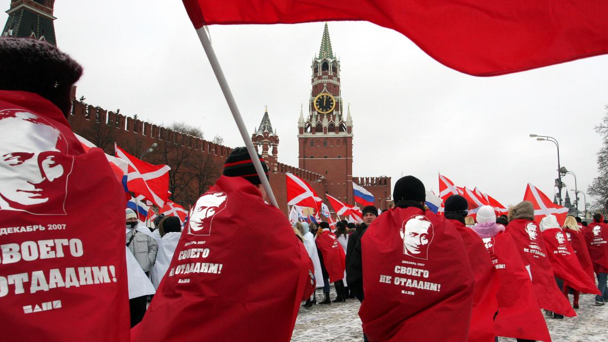 Rusia: alegeri ca-n epoca sovietică 