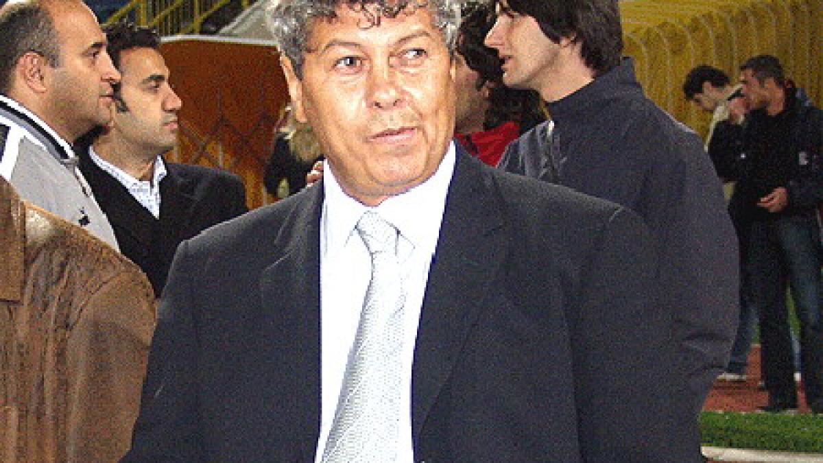 Mircea Lucescu primeşte Ordinul de Merit din partea lui Victor Iuşcenko