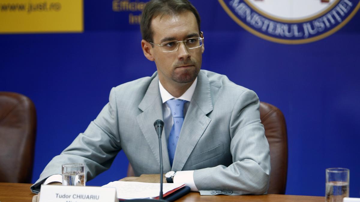 Chiuariu - "Voinţa preşedintelui schimbă guverne"