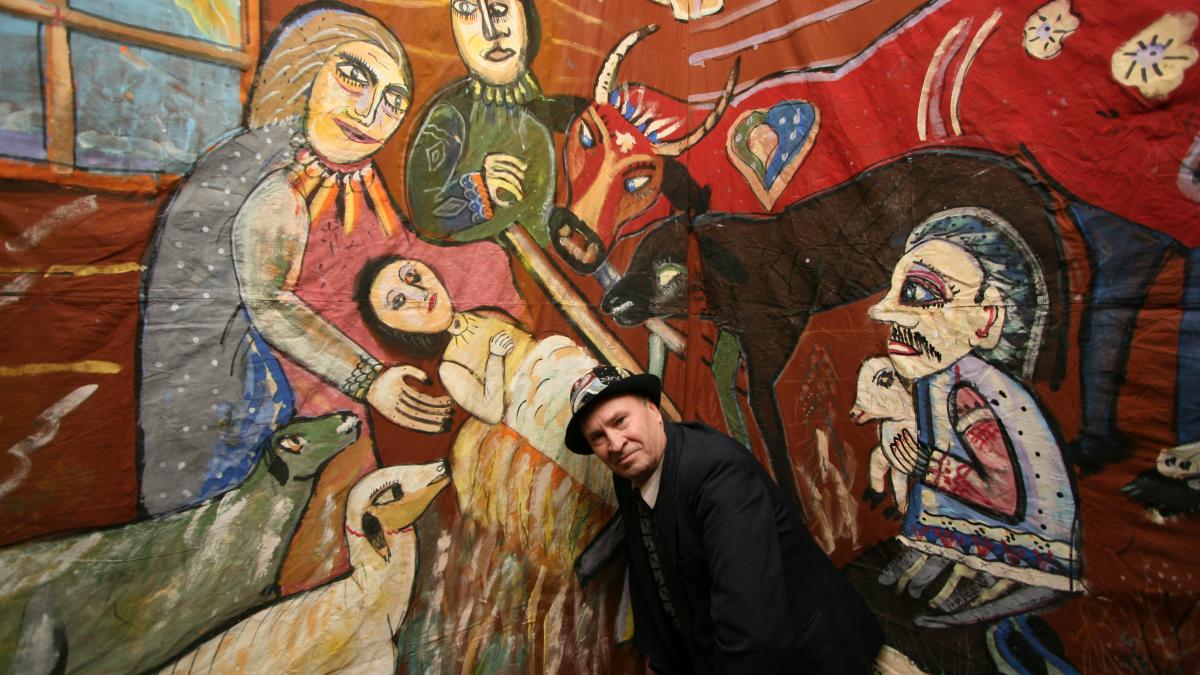 O pănză uriaşă cu  "Naşterea Domnului"