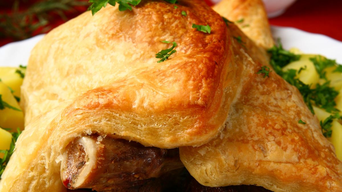 Delicii din carne în crustă