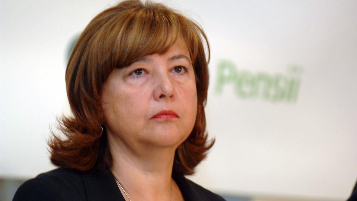 Piaţa asigurărilor se concentrează