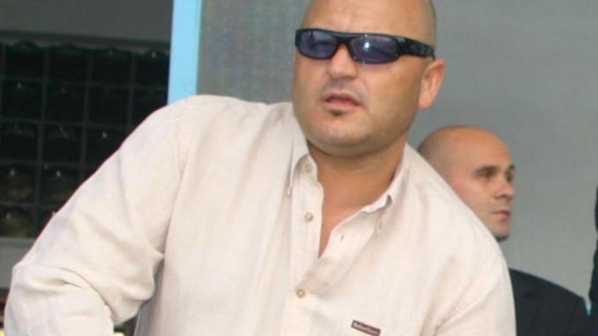 Adrian Mititelu: &Icirc;i aştept pe Popescu, Hagi şi Petrescu să vină cu tancul la Craiova