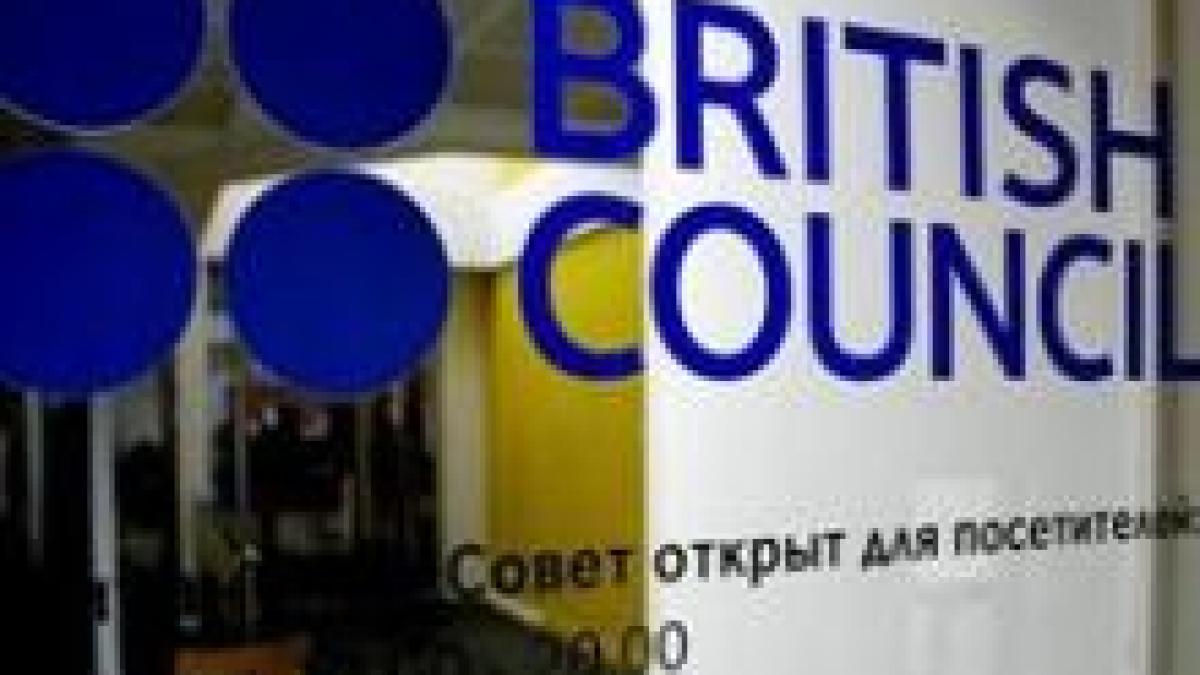 Rusia cedează în războiul purtat cu British Council