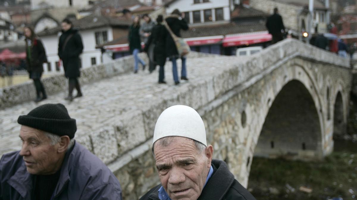 Kosovo: Butoi cu pulbere