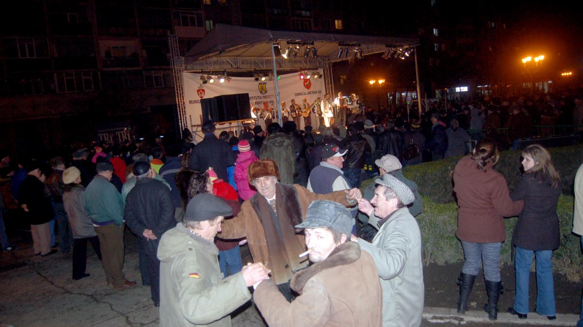 Uniţi în cuget şi-n alegeri