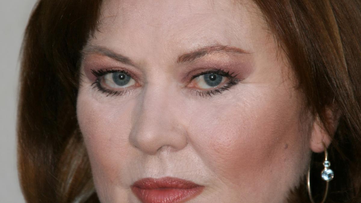 Florina Cercel  - "Nu am timp sa simt ca vremea zboara"