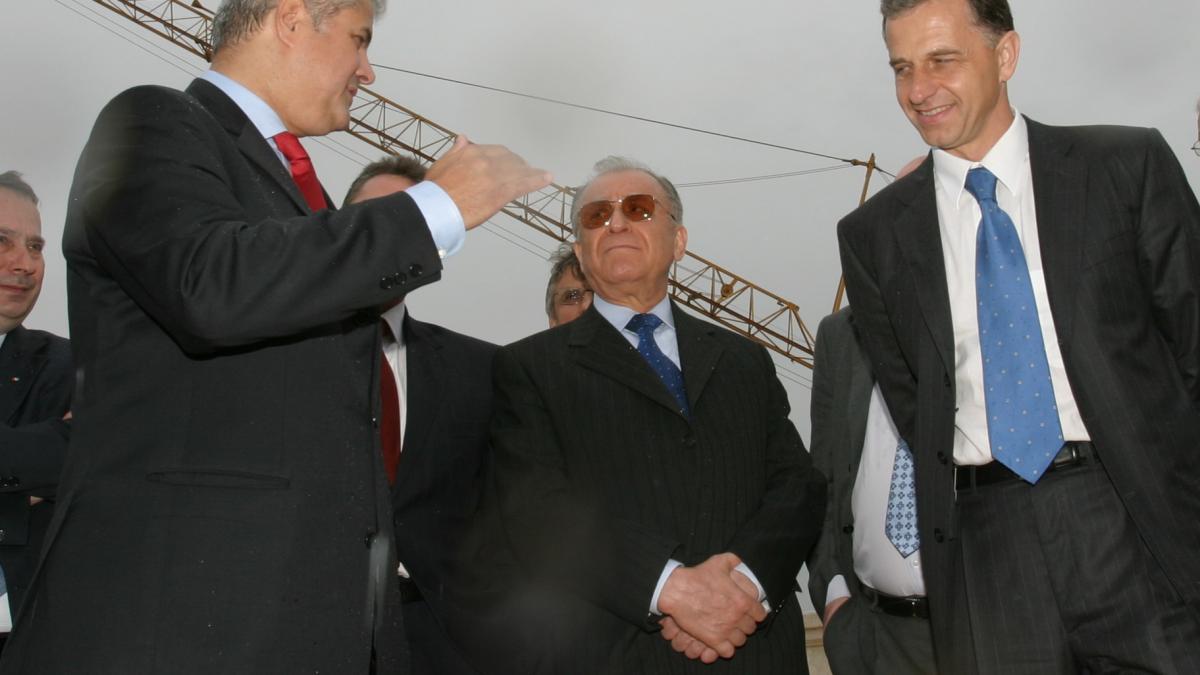 Geoană, învins de Ion Iliescu