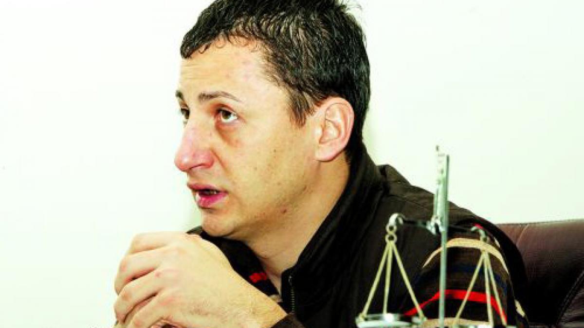 Constantin Iacov: "Isărescu e sinistru şi nesimţit” 