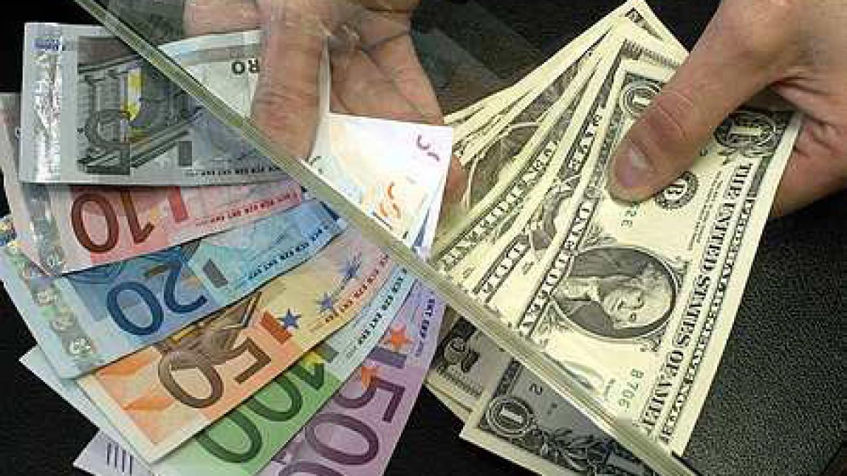 CEC scade gradul de îndatorare pentru creditele în valută