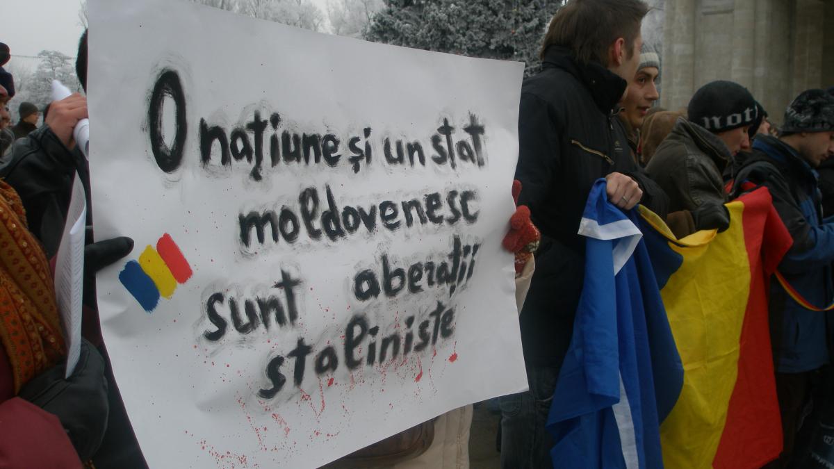 Basarabenii “vorbeau” limba română