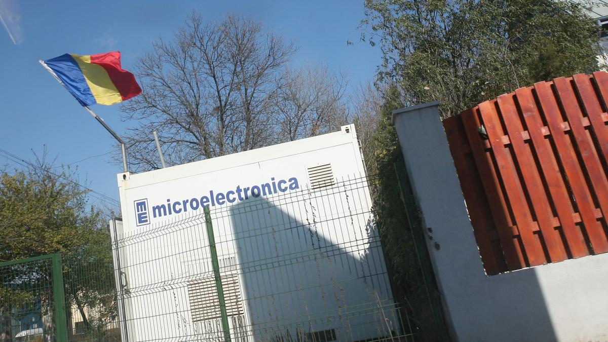 Terenuri de lux, secretizate cu tupeu