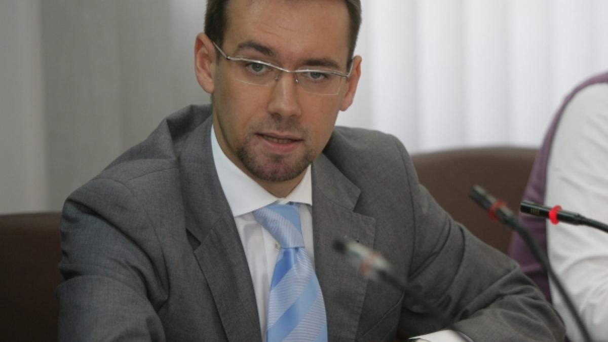 Băşcălie anticorupţie - Chiuariu mâncă spanac la DNA