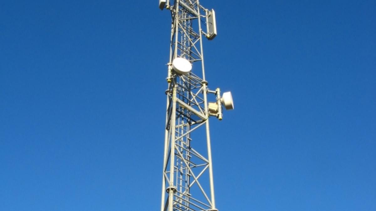 Controversa privind antenele gsm continuă