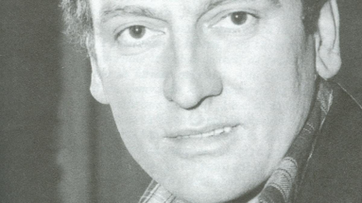 Părinţii l-au vrut medic, nu actor