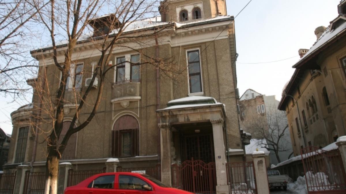 Preacinstitul Băsescu, colţ cu Mihăileanu