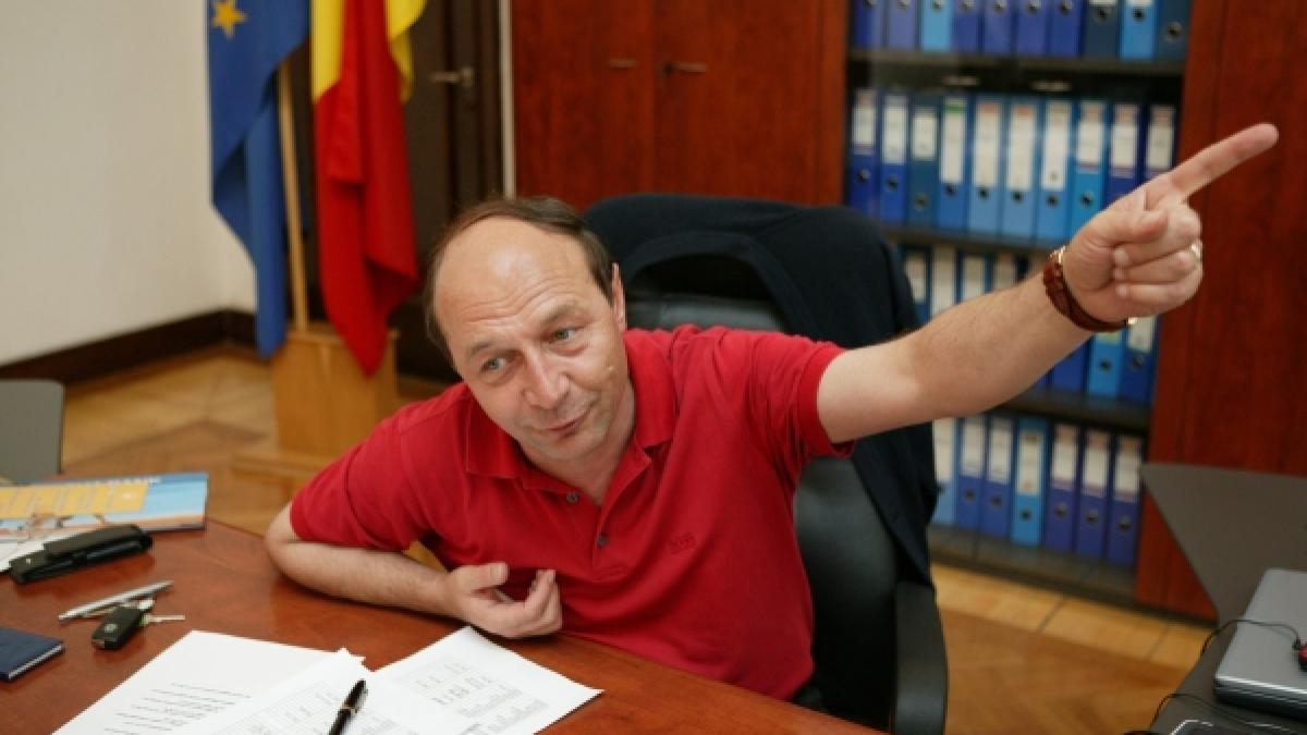 Traian Băsescu -  repartiţie pentru Elena Băsescu