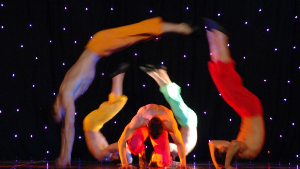 Doamnele NATO au fost încântate de gimnaste