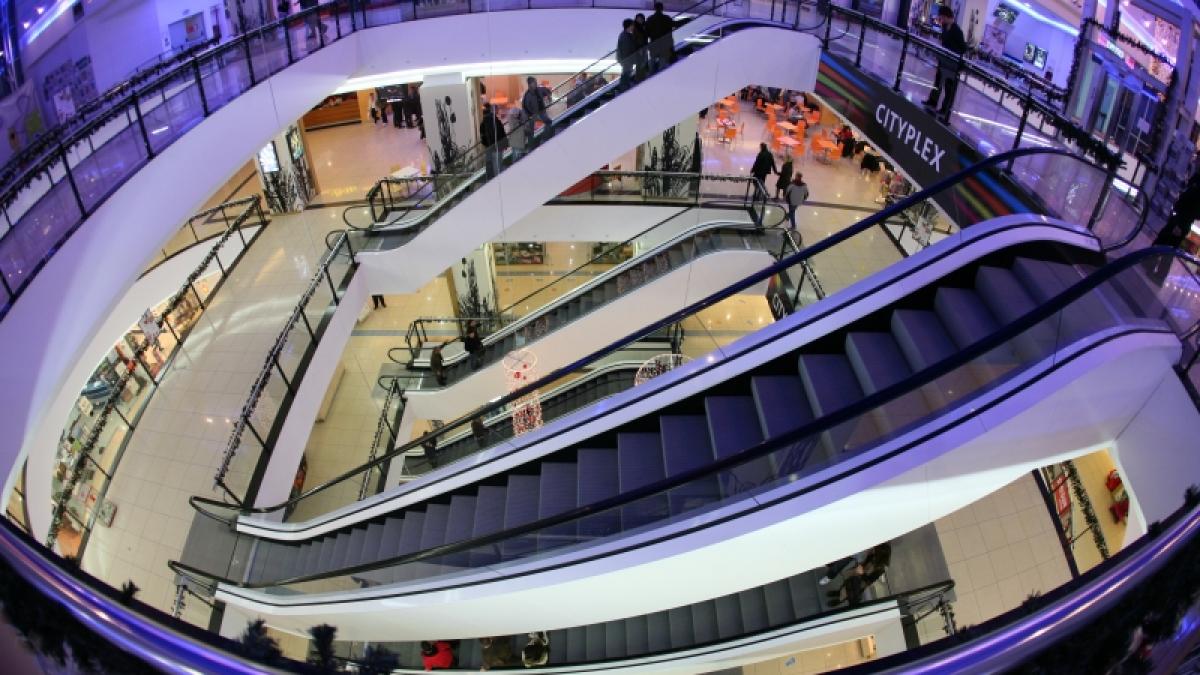 Inflaţie de mall-uri