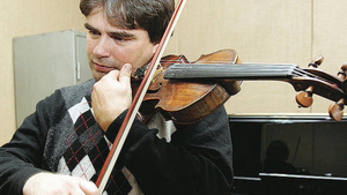 Vioara lui George Enescu ajunge la Gabriel Croitoru