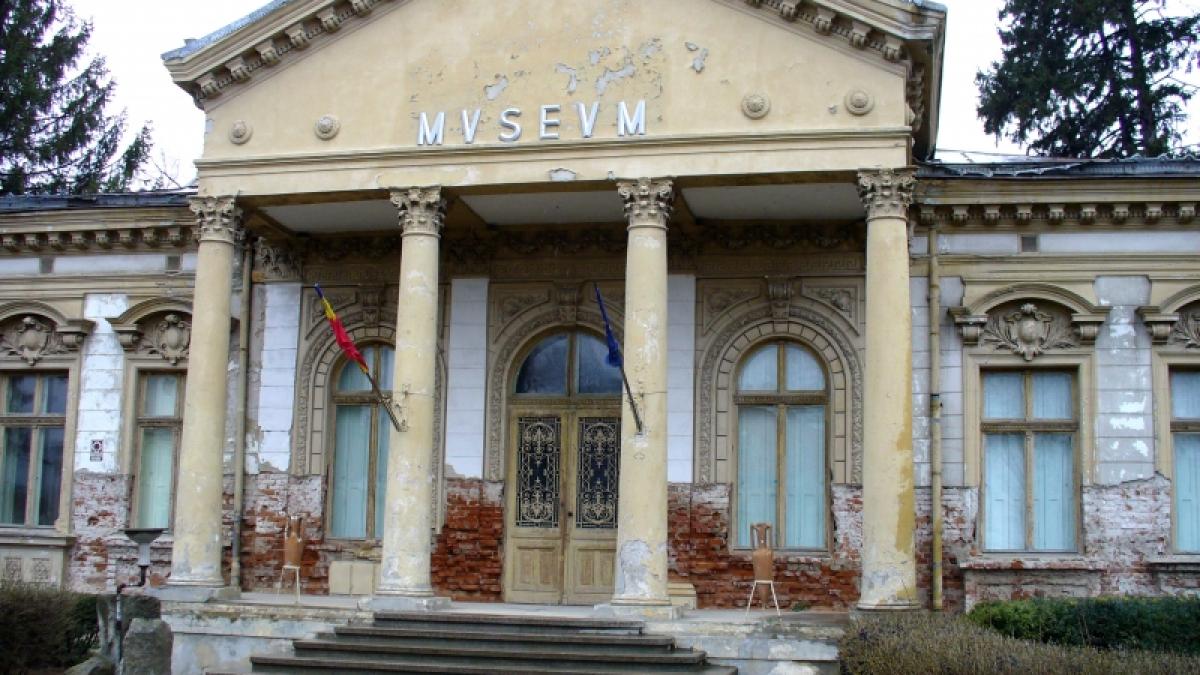 Muzeu tîrît inutil prin justiţie