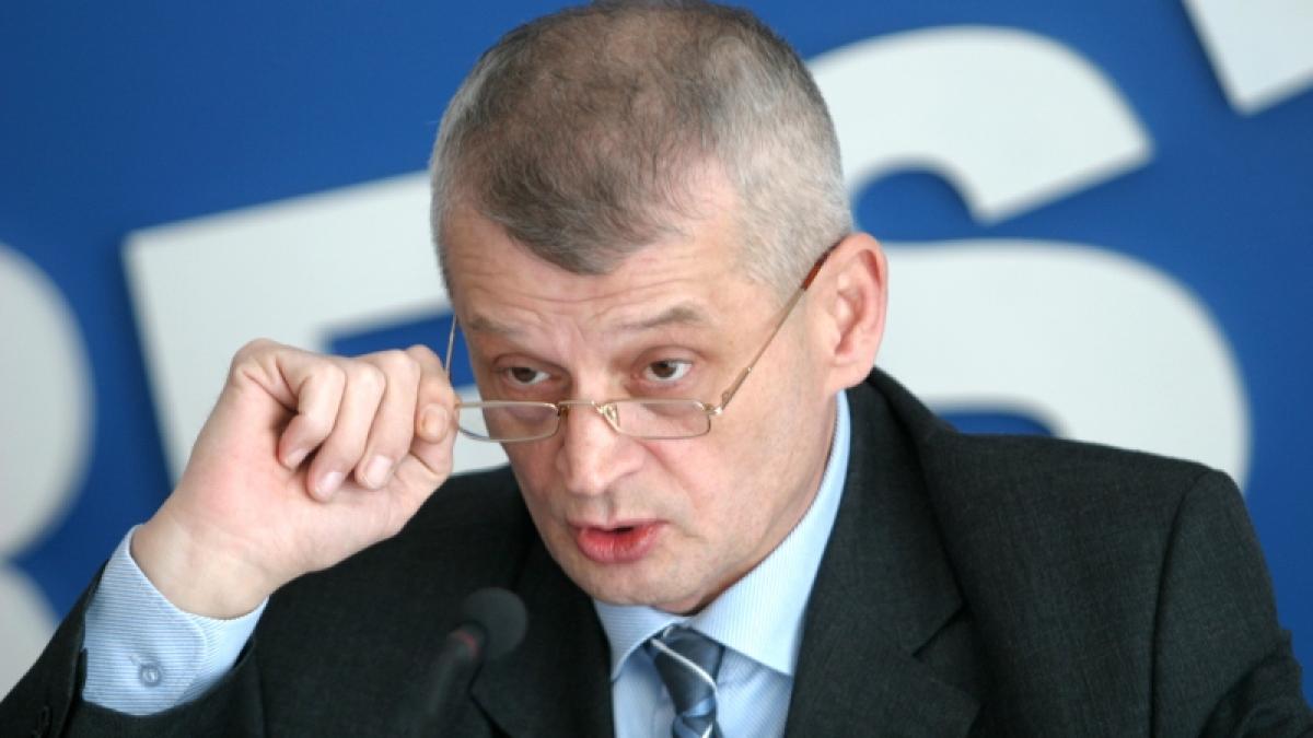 Oprescu strică ploile în PSD
