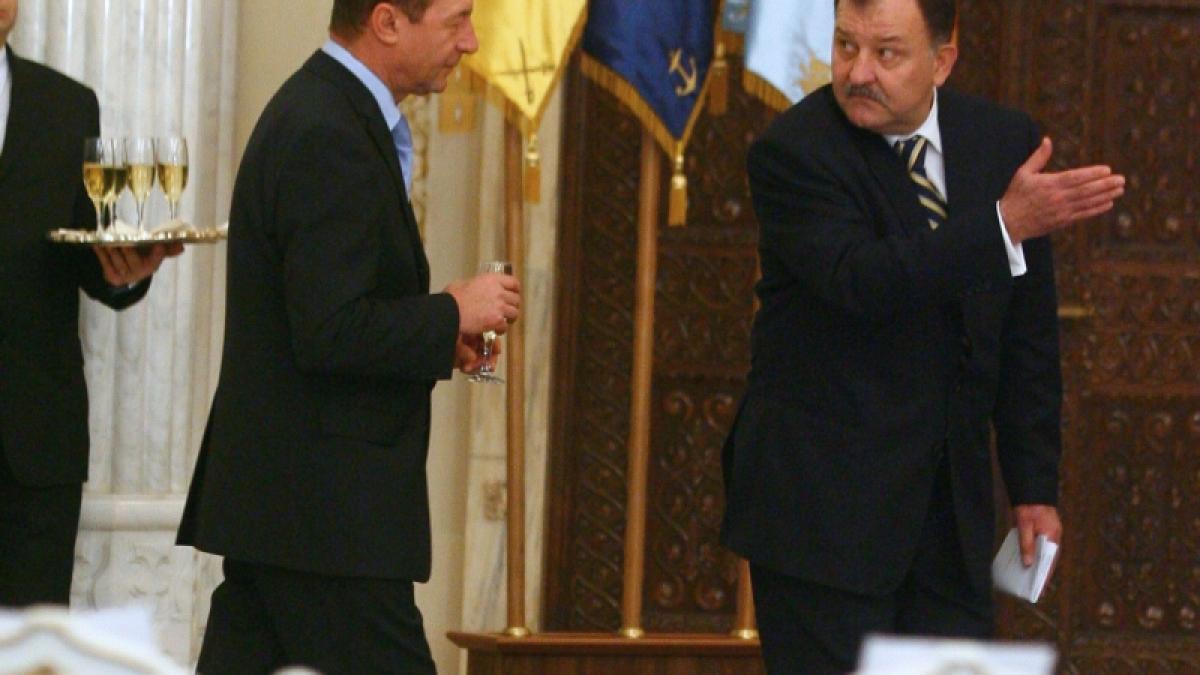Ambasadorul Securităţii în refugiul Şacalului