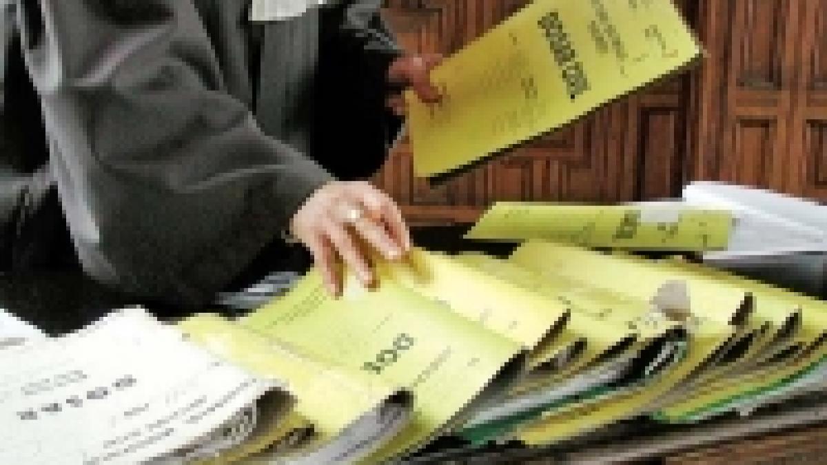 CSM-RAPORT / Funcţionarea justiţiei a devenit element de luptă politică 