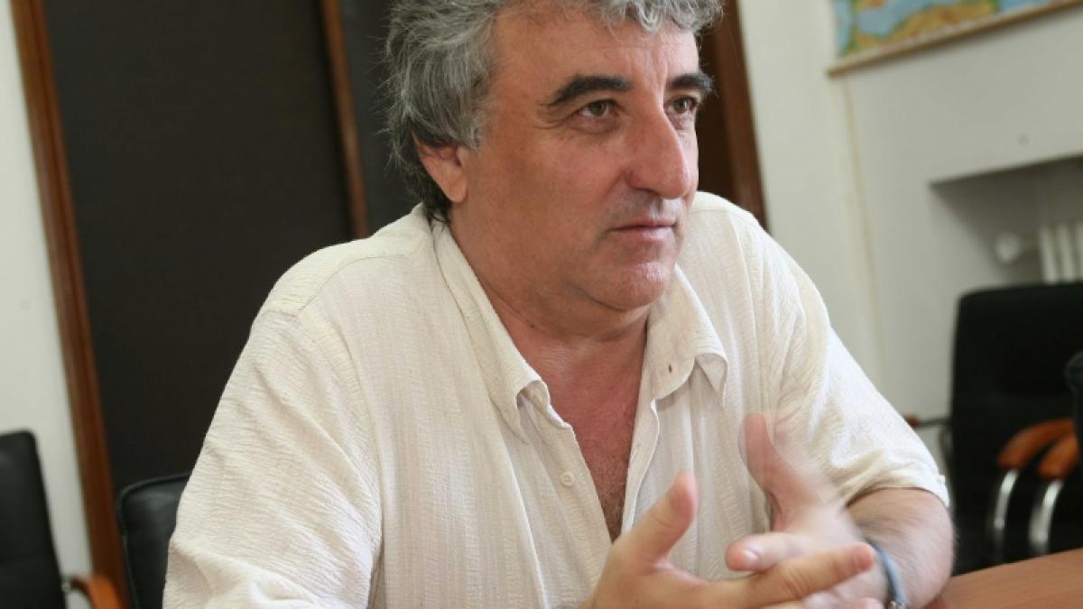 L-a supărat pe Zeus - Udrea îl ameninţă pe Duţu cu excluderea 