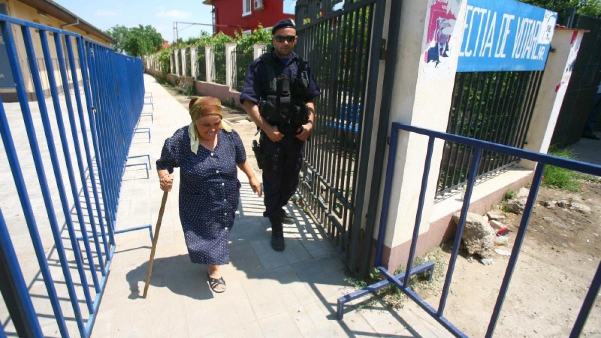 Bătaie între veri în runda a treia 