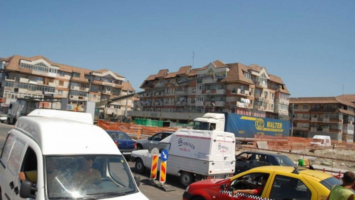 Traficul spre Vîlcea se sugrumă la Bascov