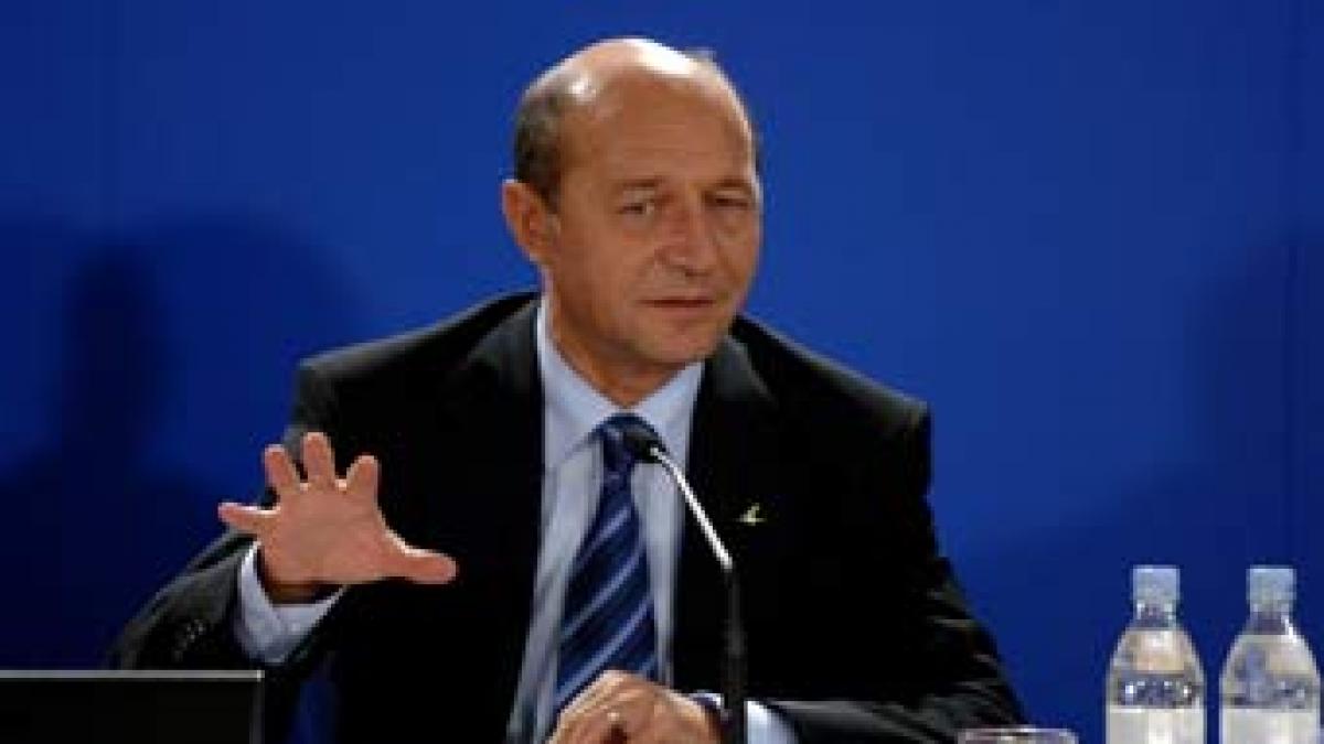 Băsescu: Spălarea banilor reprezintă o ameninţare la adresa securităţii naţionale (Video)