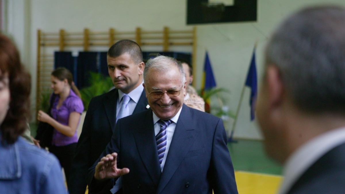 Ion Iliescu: adio, Parlament!
