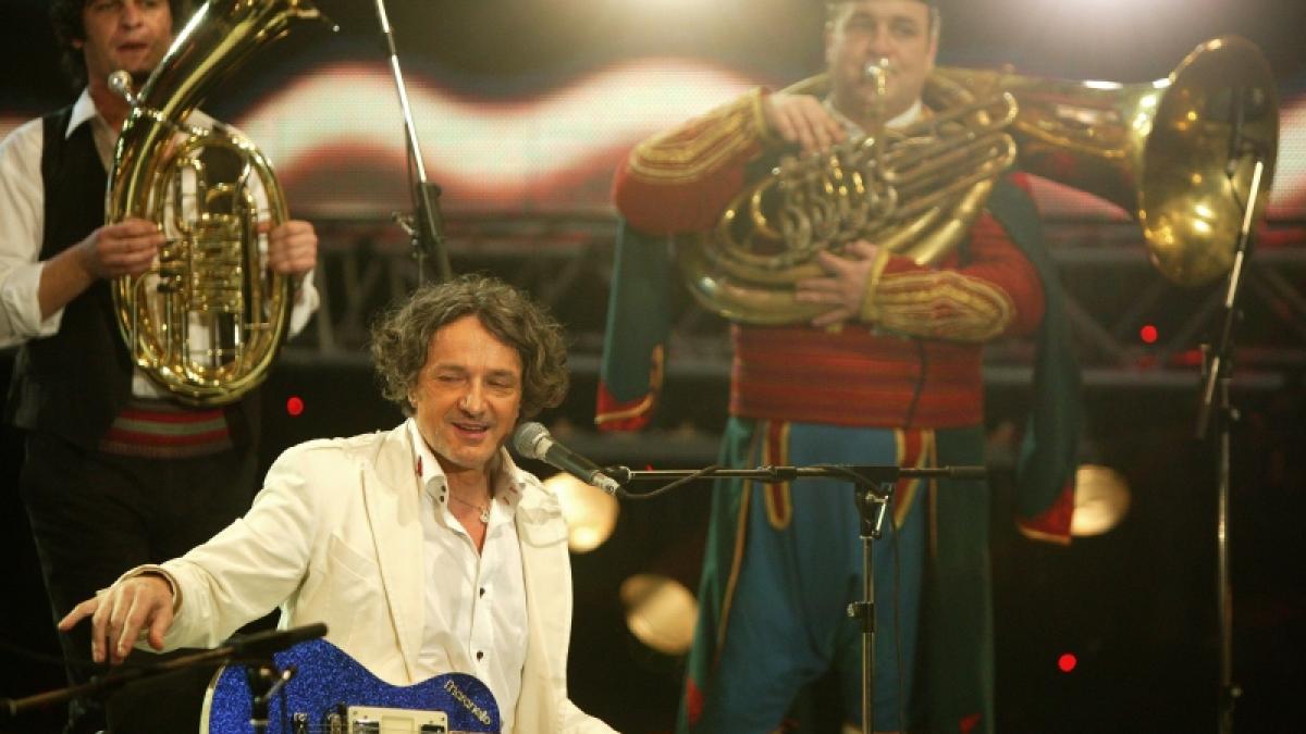 Bregovici îi apără pe romii din Italia