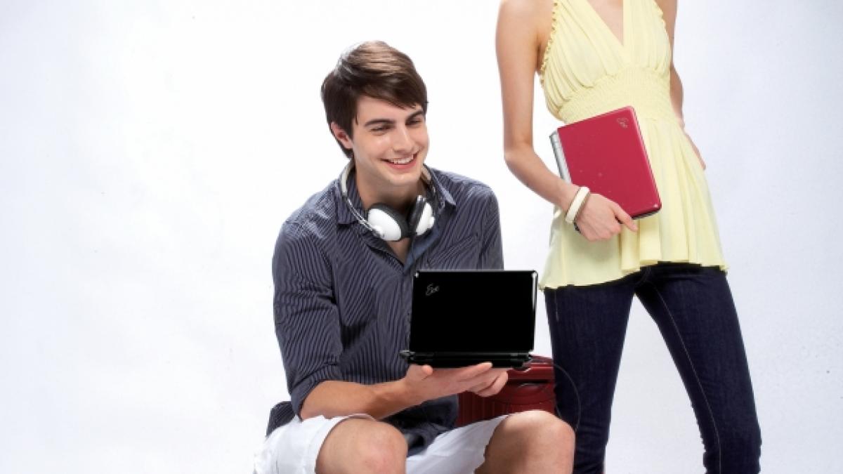 Noua moda a laptopurilor mini