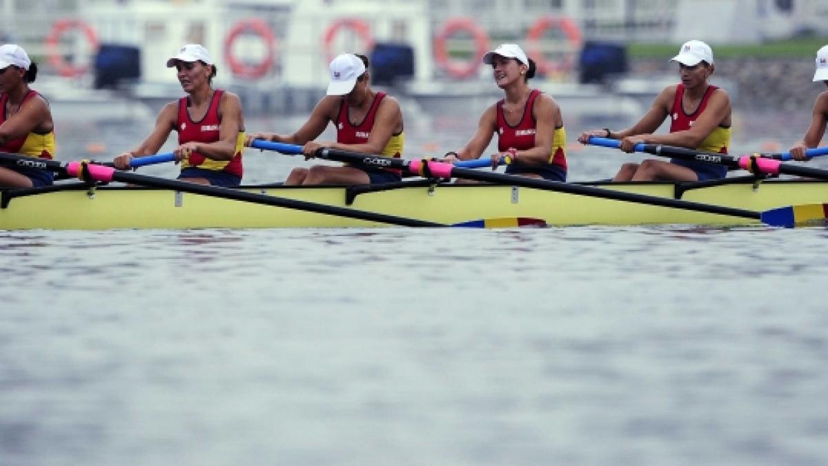 Canotaj - Barca de 8+1 a fetelor, în finală