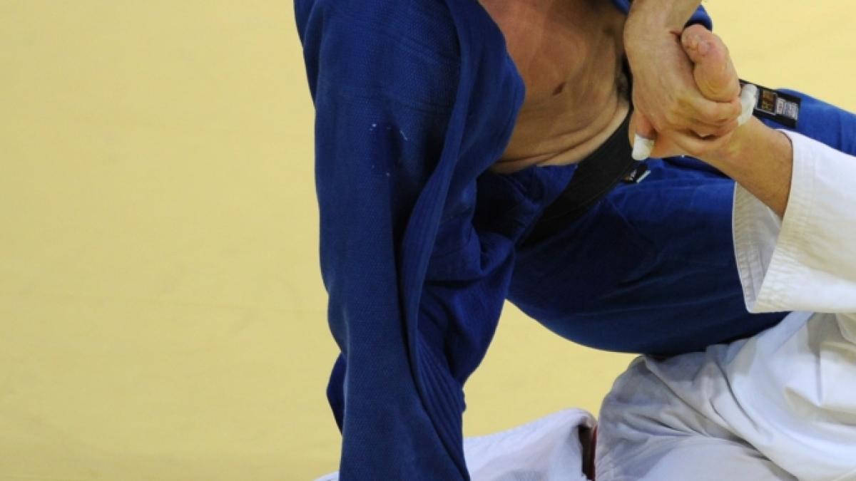 Judo - Brata s-a oprit în recalificări