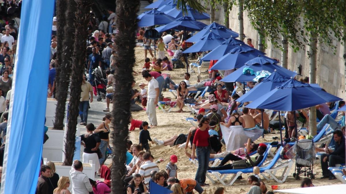 Un colţ de vacanţă pe malurile Senei