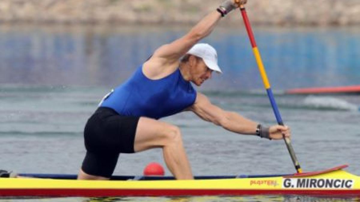 Trei sportivi români în două finale la canoe