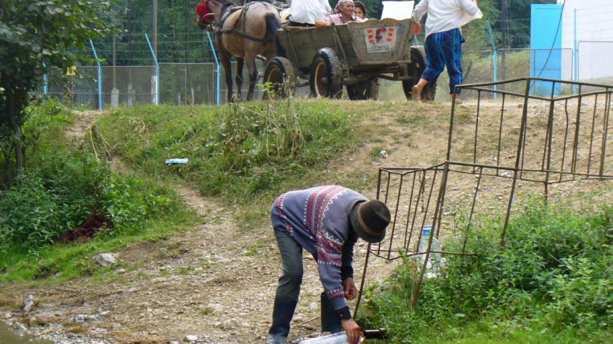Război oltenesc pe apa de băut