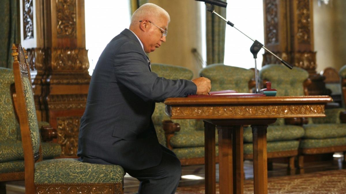 NUMIT LA CCR - Judecătorul Lăzăroiu, recompensat de Băsescu 