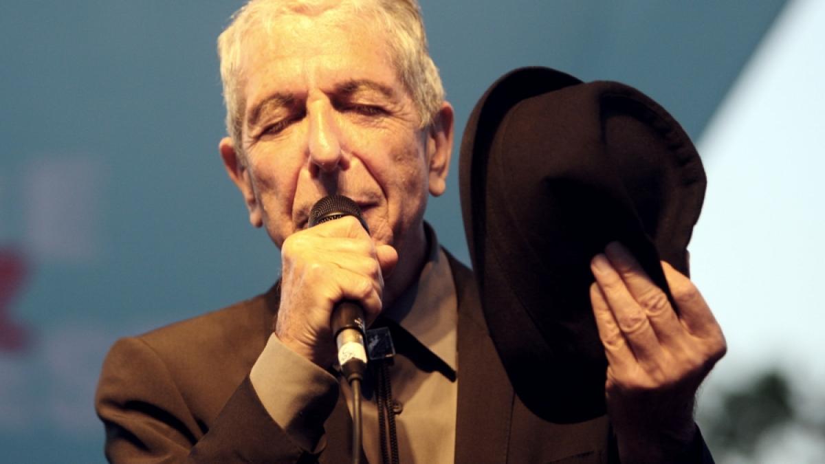 Mister Cohen, dance us to the end of love!