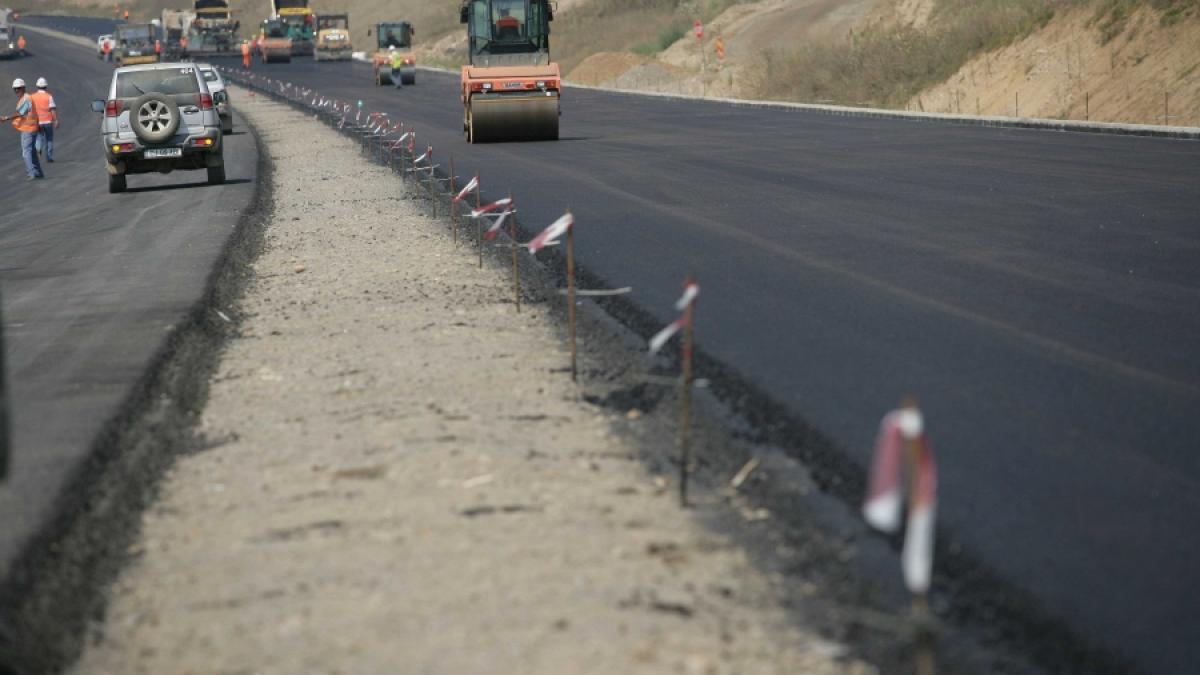 OCHELARI DE CAL - Bechtel lucrează repede şi bine, spune CNADNR