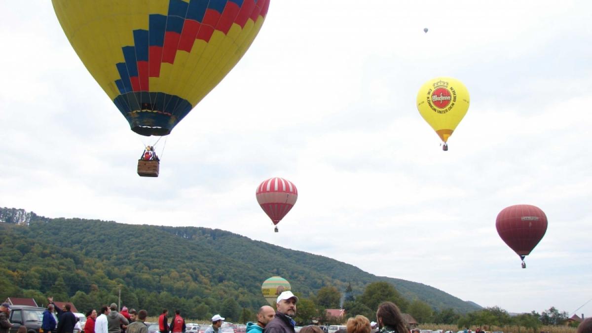 FESTIVAL LA MUREŞ - Câmpul Cetăţii, luat în balon