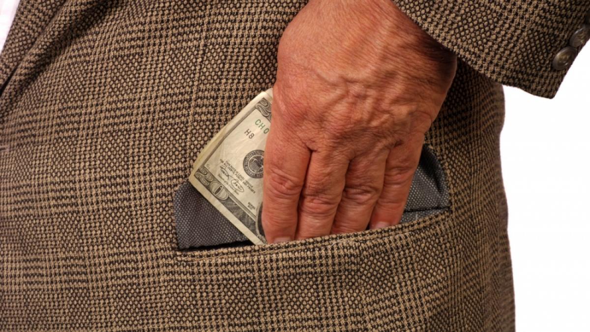 Transparency International: Corupţia în Italia este ca mafia modernă: Invizibilă, dar nu mai puţin periculoasă
