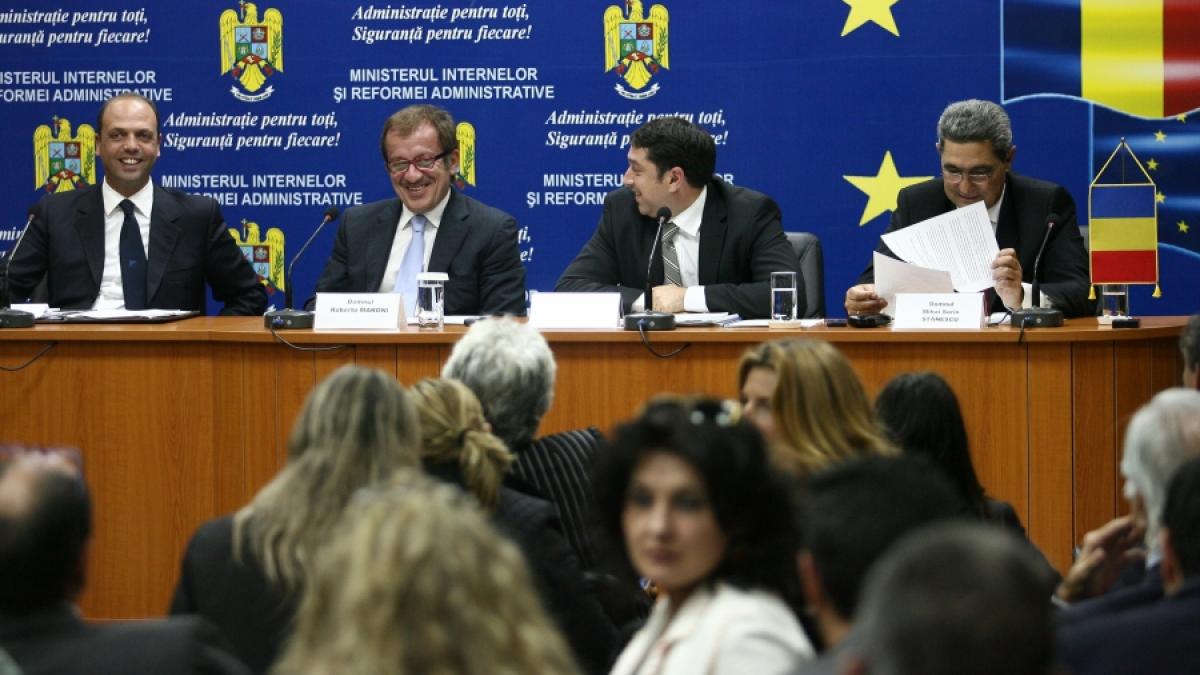 Roberto Maroni: Nu toţi copiii romi vor sta în Italia