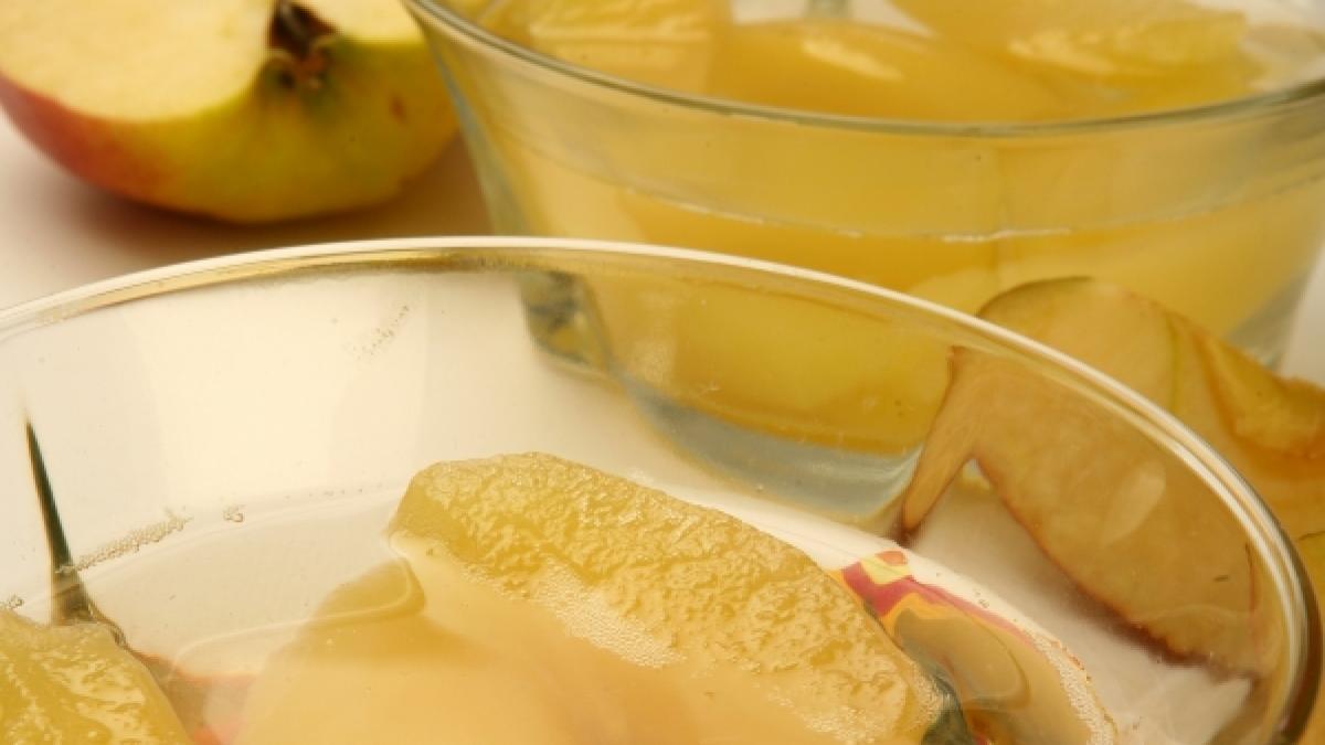 REŢETĂ  -  Compot de fructe