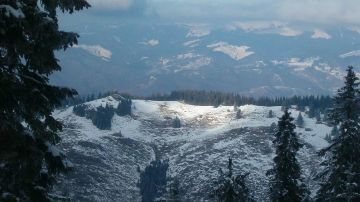 Vremea - Potop peste ţară, furtună pe mare